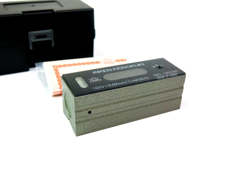 日本riken理研条式小型水平仪rfl-1002 100*0.02